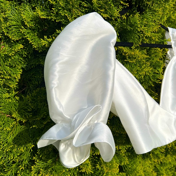 Alexandra Greco, Size 8, Set, White pearl colou - Picture 5 of 7